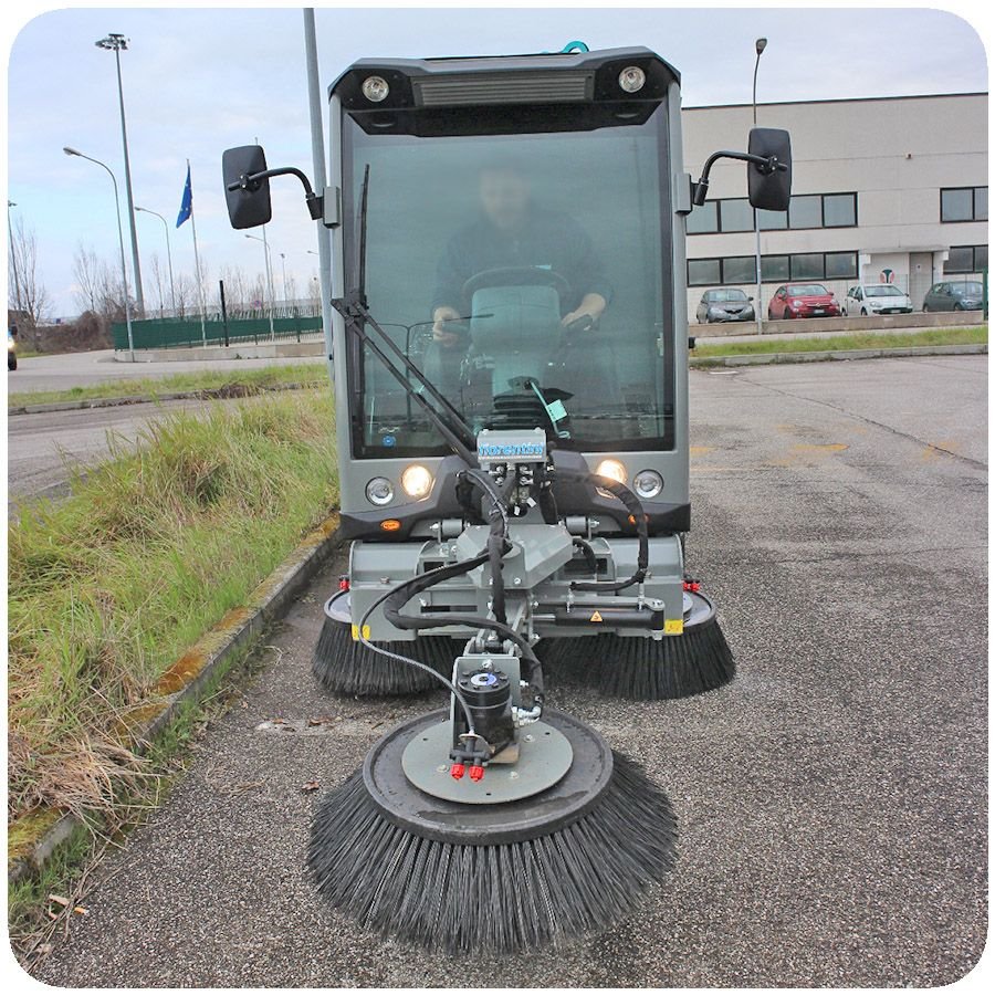 Road Sweeping Machine S 150 Road Sweeping Machine S 150