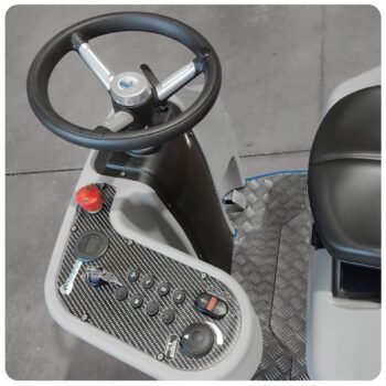 Commercial Cleaning Machines, Equipment Companies Dubai,UAE 41 Scrubber Dryer I 38UC